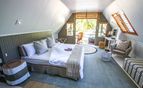 alphonse_bungalow_inside
