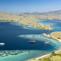 Travel Komodo National Park by Liveaboard