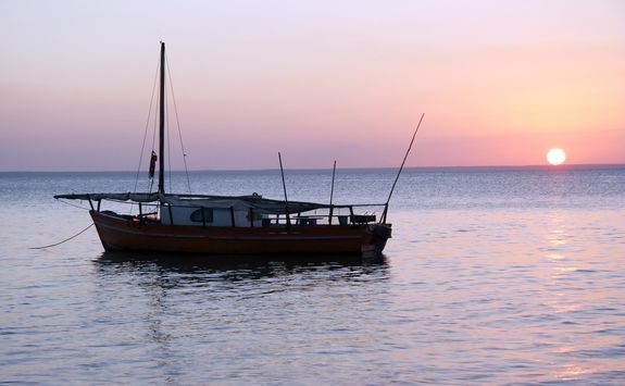 sunset dhow cruise Benguerra Island