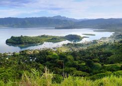 savusavu marina nawi islet 