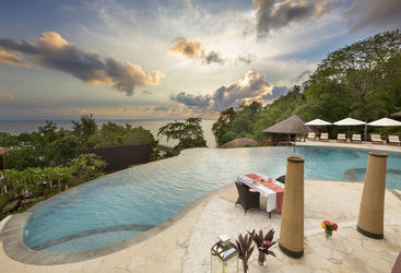 bunaken oasis pool
