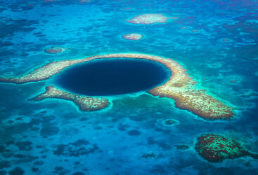 blue hole in Belize